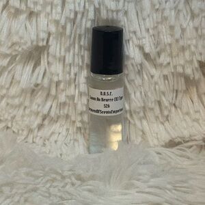 Savon Au Beurre Fragrance Oil Glass 1/3 Oz Roll-On Bottle